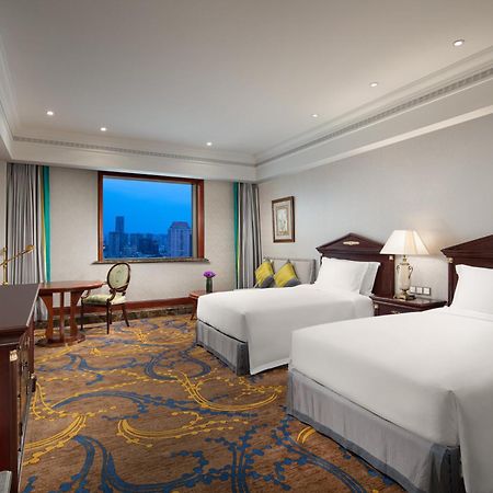 Crowne Plaza Shanghai Nanjing Road, an IHG Hotel Bagian luar foto