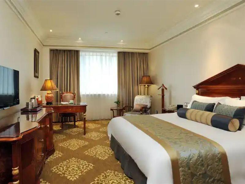 Crowne Plaza Shanghai Nanjing Road, an IHG Hotel Bagian luar foto Deluxe Room