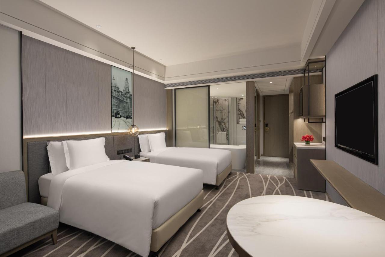 Crowne Plaza Shanghai Nanjing Road, an IHG Hotel Bagian luar foto